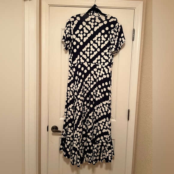 Cabi The Perfect Wrap Dress Size Medium-Navy and White-High Low Hem #5955 - Picture 3 of 9
